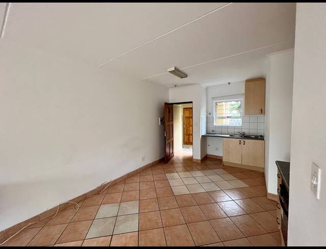 2 BEDROOM APARTMENT RENTED IN BRYANSTON